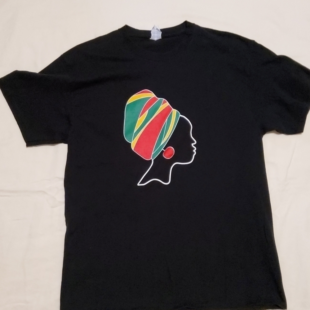 Black T-shirt depicting  African American Graphic woman
